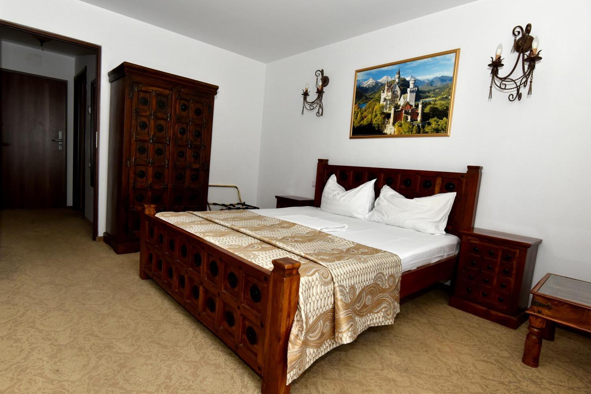 Conac Bavaria Buşteni Exterior foto
