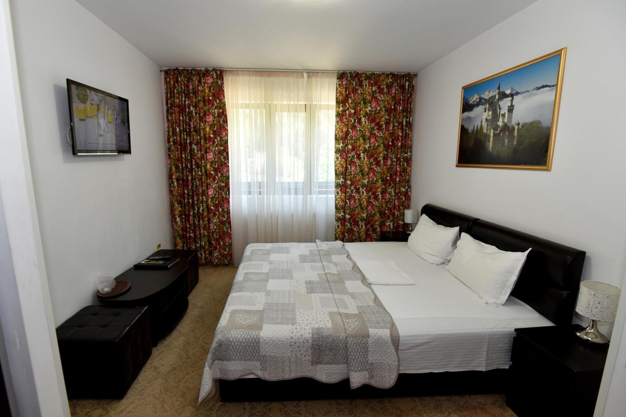Conac Bavaria Buşteni Exterior foto