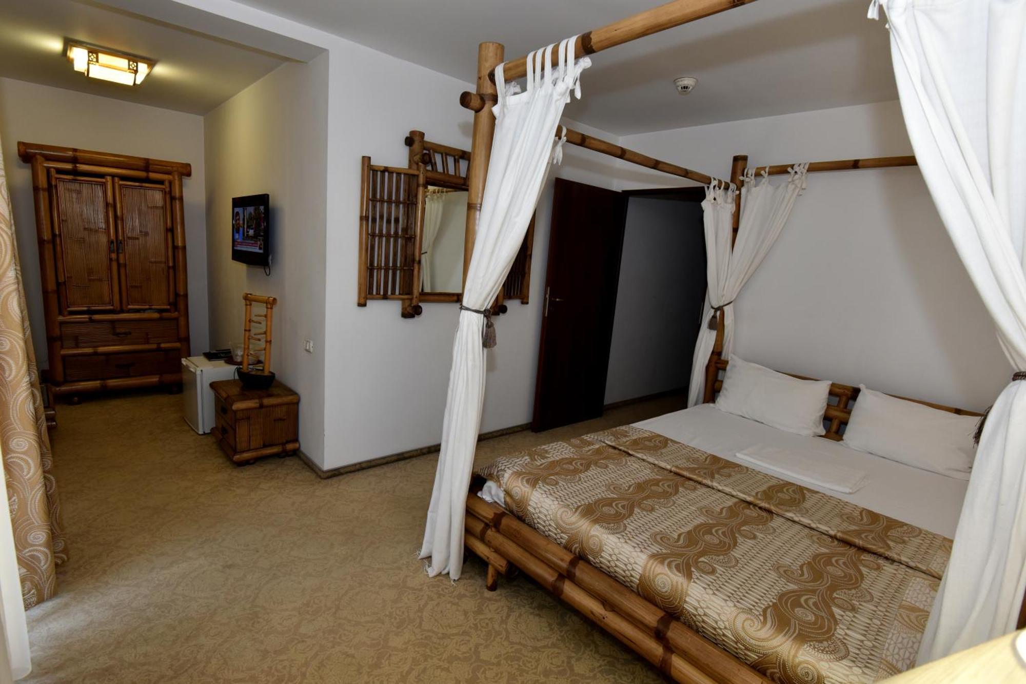 Conac Bavaria Buşteni Habitación foto